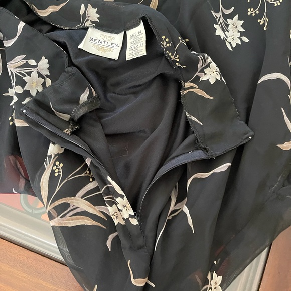 JR Bentley Women’s Floral Maxi Skirt slits size 14 NWOT - Picture 9 of 14